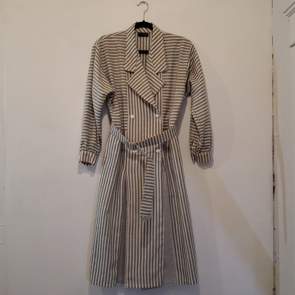 Restyled Vintage shirt dress with pockets, striped - Picture 3 of 7